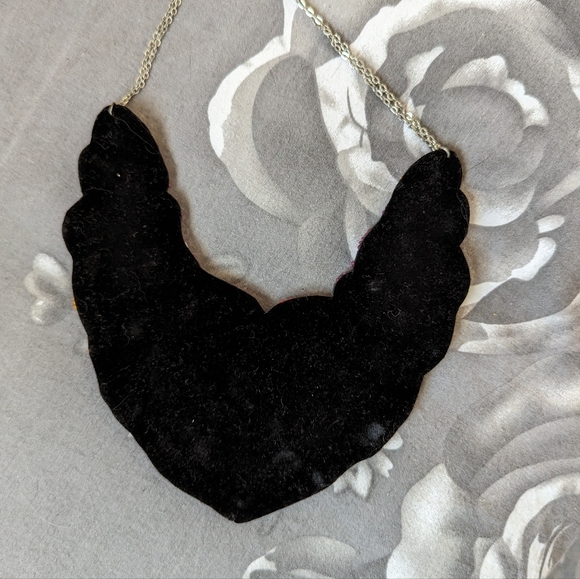 🌟3/$20🌟 Woman's Aztec Necklace - Picture 2 of 4